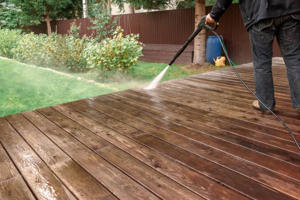 Spring Cleaning in Lakes West, CT